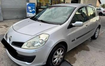 RENAULT Clio Houilles