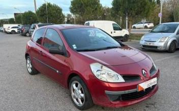 Renault clio iii Salon-de-Provence