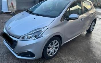 Peugeot 208 Houilles