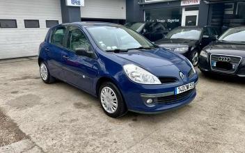 RENAULT Clio III Draveil