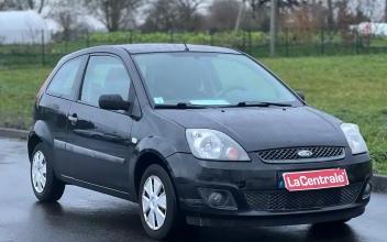 Ford Fiesta Saint-Quentin-sur-le-Homme