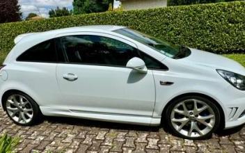 Opel corsa Heyrieux