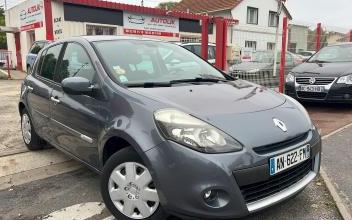 RENAULT Clio Pierrelaye