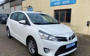 Toyota verso Blois