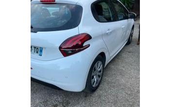 Peugeot 208 Le-Pont-de-Beauvoisin