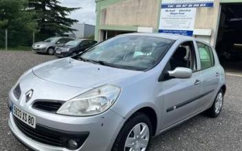 Renault clio Villeneuve-la-Guyard