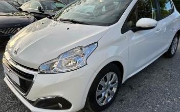 Peugeot 208 Saint-Denis-en-Val