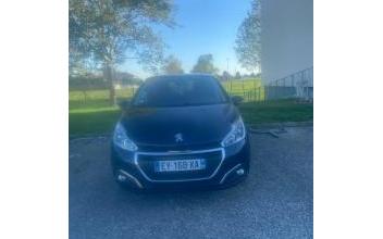 Peugeot 208 Bron