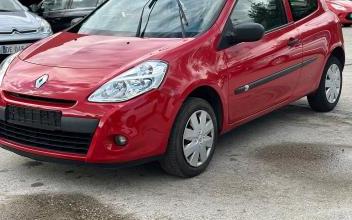 RENAULT Clio III Bennecourt