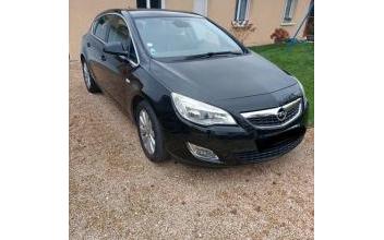 Opel astra Savignac-Lédrier