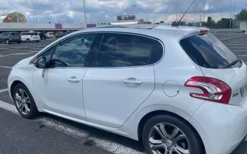 Peugeot 208 Le-Blanc-Mesnil