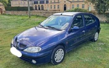 Voiture occasion Renault megane Doué-la-Fontaine