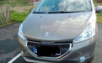 Peugeot 208 La-Mézière