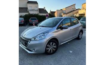 Peugeot 208 Trappes