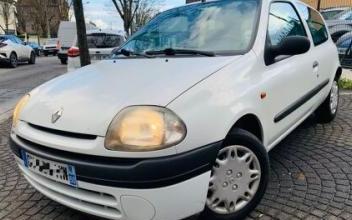 Renault clio Houilles