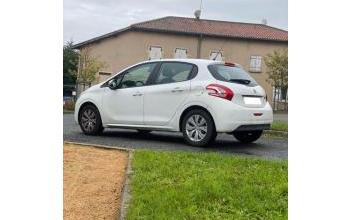 Peugeot 208 Chaneins