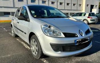 RENAULT Clio III Tinqueux