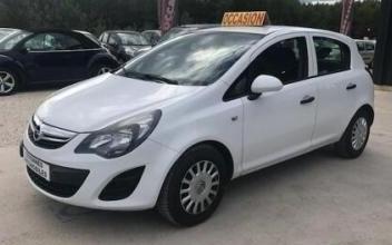 Opel corsa Vézénobres