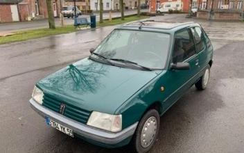 Peugeot 205 Sars-Poteries