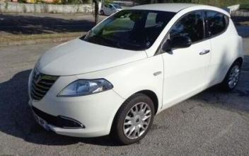 Lancia ypsilon Saint-Etienne