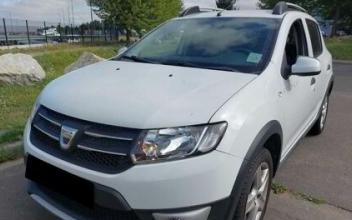 Dacia sandero Salaise-sur-Sanne