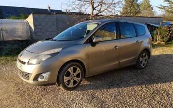 Renault grand scenic iii Les-Rosiers-sur-Loire