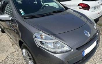 Renault clio Saint-Priest