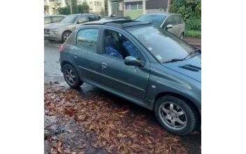 Peugeot 206 Chennevières-sur-Marne