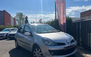 RENAULT Clio Vaulx-en-Velin