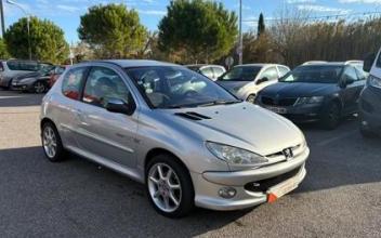 Peugeot 206 Salon-de-Provence