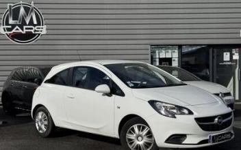 Opel corsa Châteaubernard