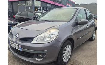 RENAULT Clio Coignières