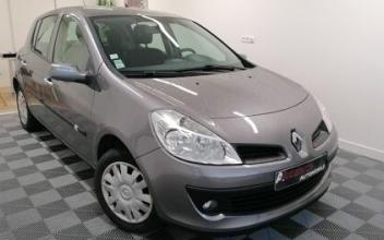 Renault clio Trilport