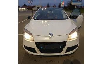 Renault megane iii coupe Les-Epesses