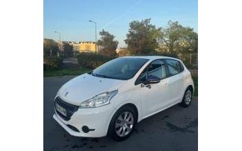 Peugeot 208 Le-Blanc-Mesnil