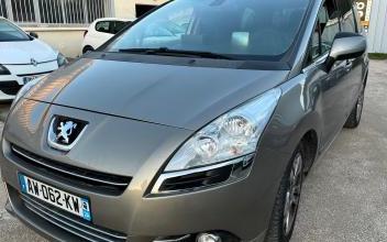 Peugeot 5008 Arles