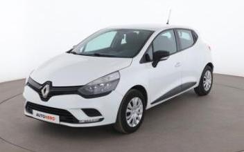 Renault clio Issy-les-Moulineaux