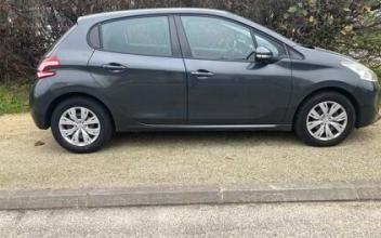 Peugeot 208 Saint-Amand-Montrond