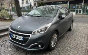 Peugeot 208 Paris