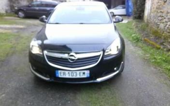 Opel insignia Etrépilly