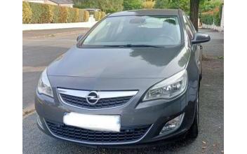 Opel astra Le-Louroux-Béconnais