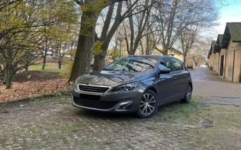 Peugeot 308 Saint-Genis-Pouilly