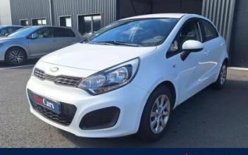 Kia rio Caudan