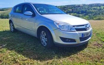 Opel astra Auriac-sur-Vendinelle