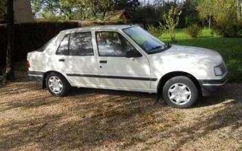 Peugeot 309 Pierre-de-Bresse