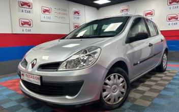 Renault clio iii Pantin