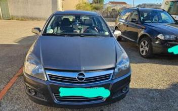 Opel astra Saleilles