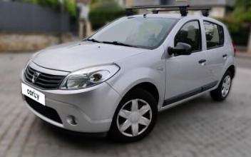 Dacia sandero Eaubonne