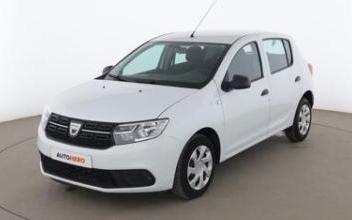 Dacia sandero Issy-les-Moulineaux