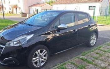 Peugeot 208 Tonneins